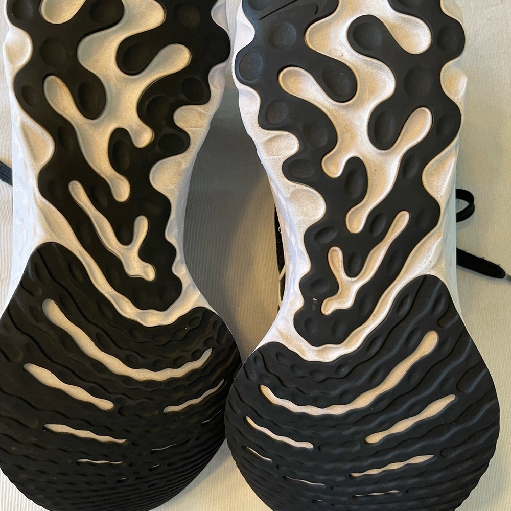 Nike “React Infinity Run” Flyknit Running Shoe - image 4